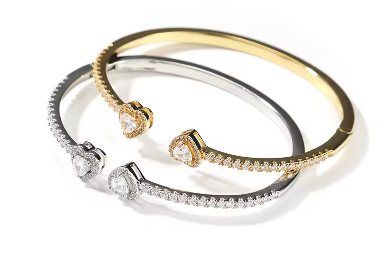 Heart bangle