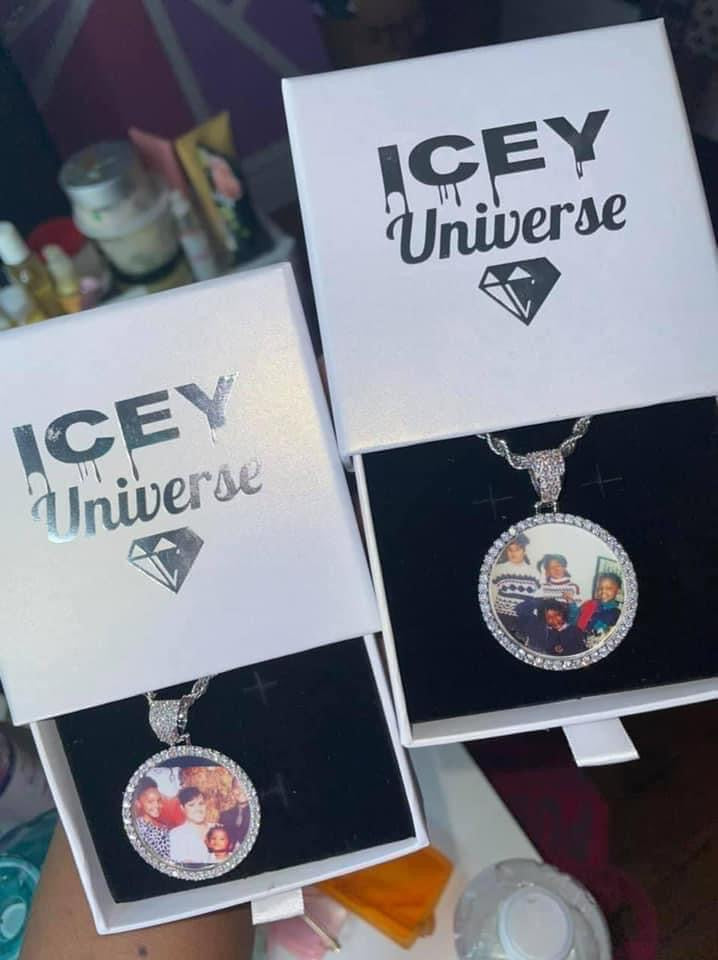 Circle photo pendant